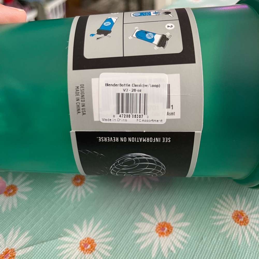 Yeah blender bottle. 28oz